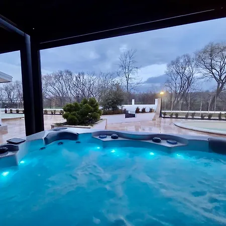 Hambarlii Boutique бутикови хамбарлии *