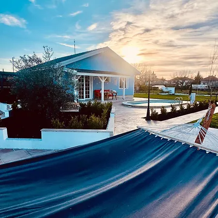 Villa бутикови хамбарлии с отопляем басейн и джакузи